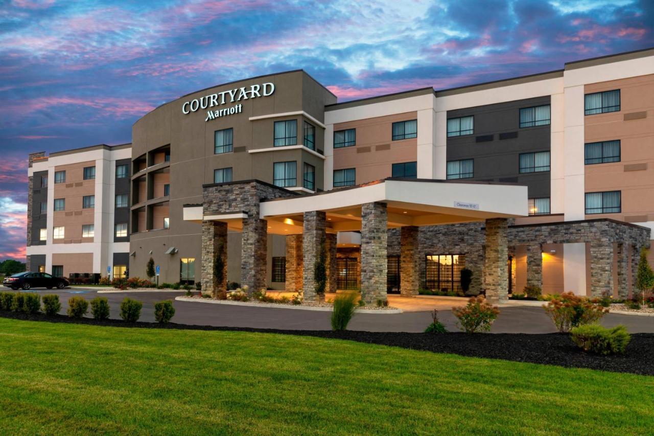 Courtyard By Marriott Cleveland Elyria Hotel Bagian luar foto